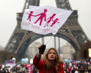 Manifestazione a Parigi, a favore del matrimonio naturale. 