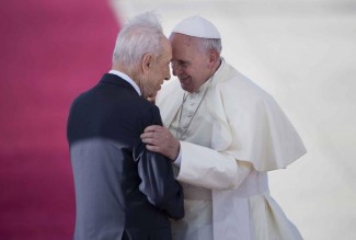 Papa Francesco con Shimon Peres