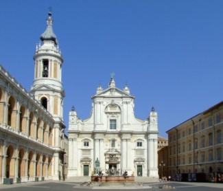 Basilica_Pontificia_della_Santa_Casa_di_Loreto