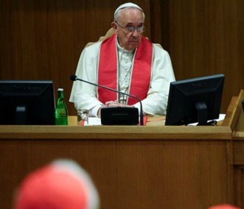 Il Papa: cristiani in Medio Oriente perseguitati nell'indifferenza di tanti