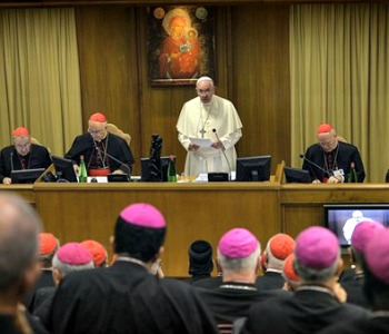 Papa Francesco apre il Sinodo sulla Famiglia