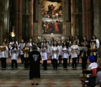 Il coro del Magnificat a Venezia dalla Terra Santa