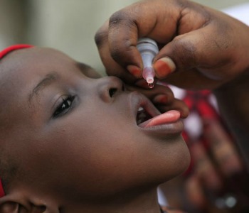 Vescovi del Kenya: segretezza vaccino antitetanica cela controllo nascite?