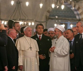 Il Papa a Santa Sofia e alla Moschea Blu