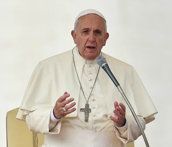 Papa Francesco al G20: il mondo soffre, no discussioni a vuoto