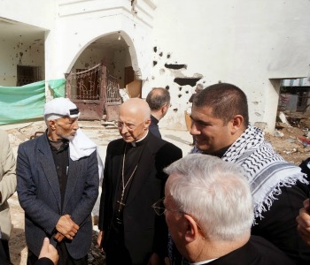 #Gaza. La visita dei vescovi CEI: ''Ci sono ancora fiori nel deserto di Gaza''