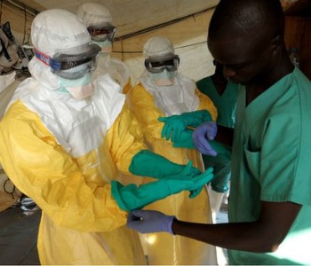 Mons. Vitillo: contro Ebola servono aiuti di lungo periodo