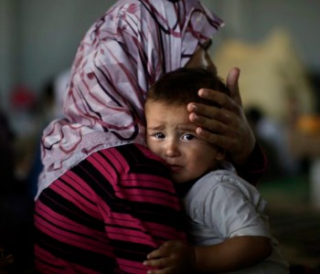 Dodici bambini siriani morti di freddo nei campi profughi