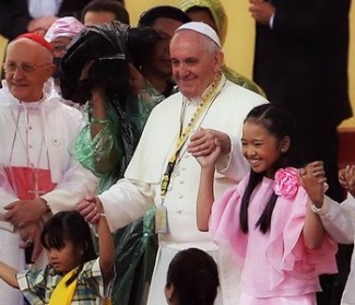 Papa Francesco: cristiani uniti da carità e impegno per la pace