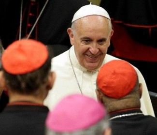 Concistoro. Papa Francesco: riforma Curia per rafforzare testimonianza cristiana
