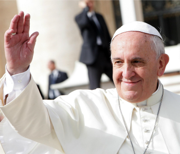 Papa Francesco: don Santoro e i martiri di oggi, raggio dell'amore di Cristo
