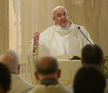 Papa Francesco: Chiesa abbia il coraggio di parlare con franchezza