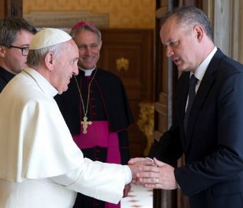 Papa Francesco al presidente slovacco: tutela persona e Medio Oriente in primo piano
