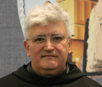 Fr. Tasca: scandalo non è il troppo cibo ma ignorare i poveri