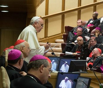 Sinodo. Papa Francesco presiede lavori su esame Instrumentum laboris