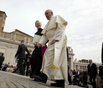 Papa Francesco: si metta fine al dramma dei cristiani perseguitati