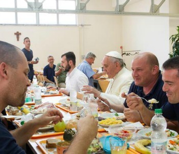 Torino. Alla tavola di Bergoglio dieci giovani detenuti