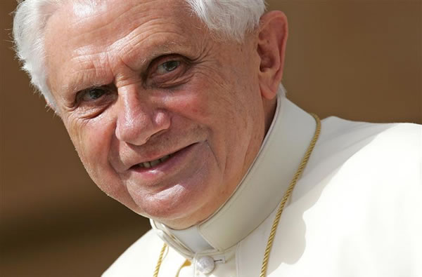 Papa-Benedetto-XVI_9