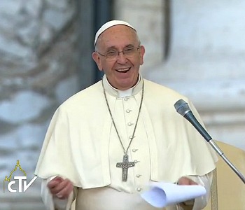 Papa Francesco: Le differenze tra uomo e donna fanno crescere i figli