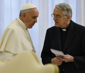 Padre Lombardi: il Papa mostra che vero cambiamento parte dai poveri