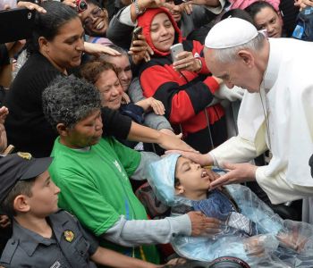 Papa Francesco: cambiamo mentalità, nostre azioni incidono su chi ha fame