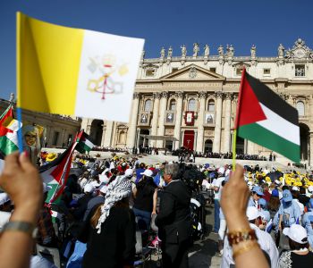 Santa Sede: le bandiere di Palestina e Vaticano possono sventolare all’Onu