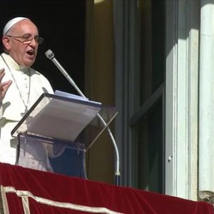 Papa Francesco: comunità internazionale faccia qualcosa contro persecuzioni anticristiane