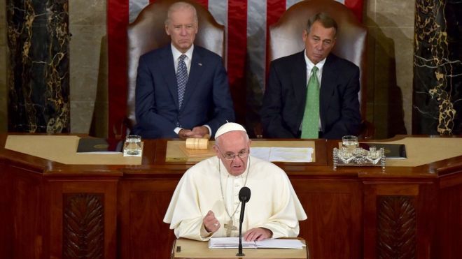 Papa Francesco conquista il cuore del Congresso degli Stati Uniti d'America.
