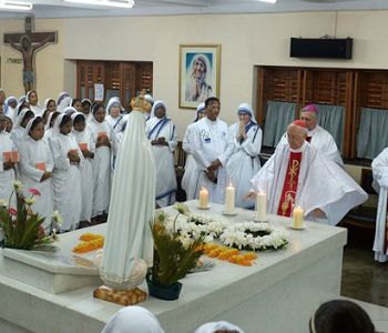 Il Card. Filoni in India: Calcutta è diventata sinonimo di misericordia grazie a Madre Teresa