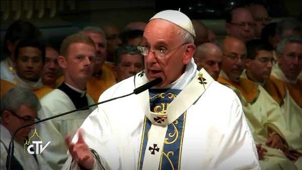 Papa Francesco: pregate ferventemente per le decisioni del prossimo Sinodo sulla famiglia