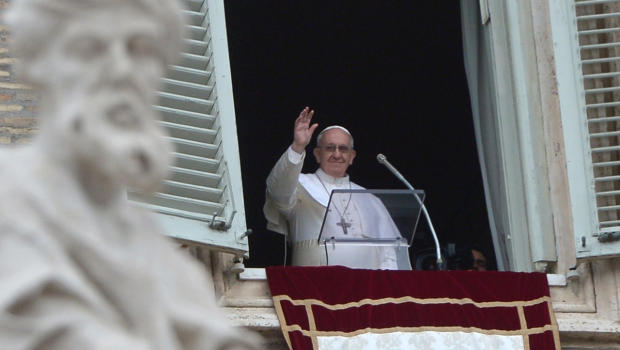 POPE_Francis_at_Angelus_St_Peter
