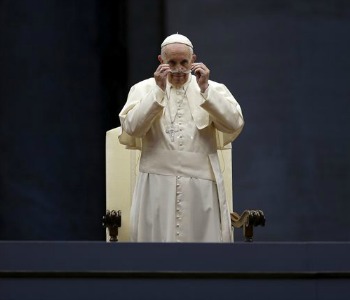 Papa Francesco: La famiglia è luce nel buio del mondo