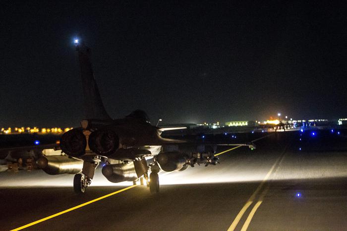 France launches airstrikes against Islamic State in Syria