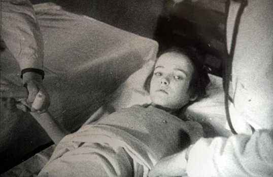 Roma, Memoria Auschwitz mostra al vittoriano Jana Eicksteinova bimba ebrea di 9 anni ricoverata dopo la Liberazione nell'ospedale della crocerossa polacca allestito nell'ex campo di Auschwitz I - fotografo: Benvegnù-gauitoli