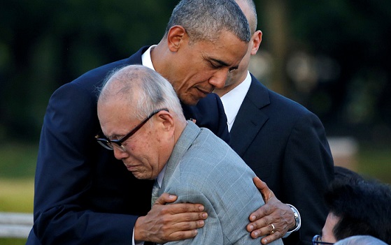 L’incontro di Obama con Shigeaki Moro sopravvissuto della bomba atomica
