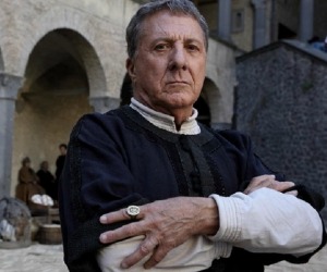 Dustin Hoffman nella serie “Medici” ci fa riscoprire l’amore per le bellezze d’Italia