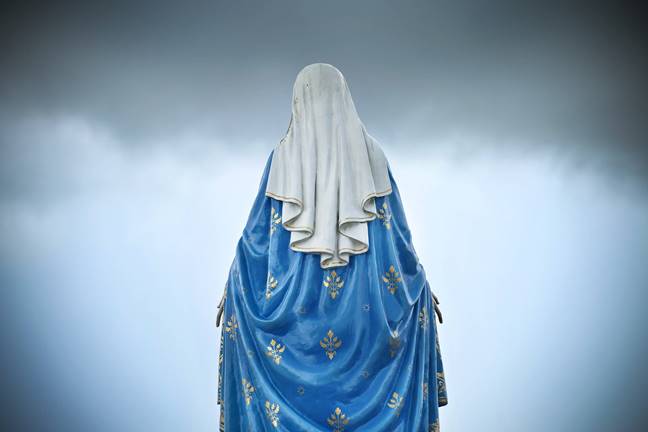 web-our-lady-madonna-mary-statue-back-worradirek-shutterstock_226051258