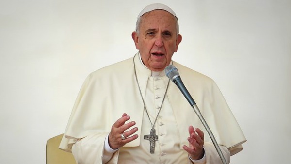 Papa Francesco al G20: il mondo soffre, no discussioni a vuoto