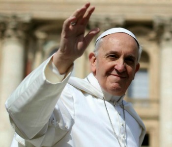 Papa Francesco dona 200mila euro per pagare le bollette degli insolventi