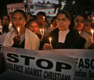 India: escalation di violenze contro chiese e cristiani. Appello dei vescovi