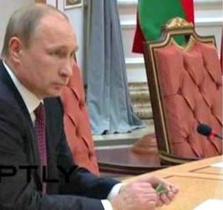 Ucraina: Putin, nervoso, spezza la matita. Ma c'è accordo sul cessate il fuoco.