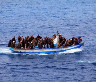 Lampedusa, 25 migranti morti assiderati