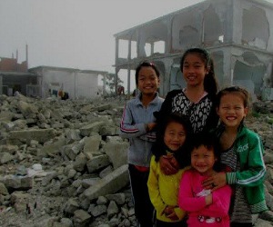 Per una controversia sui terreni, scuola negata a 155 studenti cattolici vietnamiti