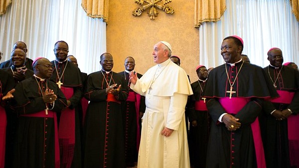 Papa Francesco a vescovi Congo: impegnatevi a riconciliare il vostro popolo