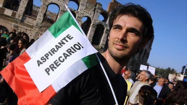 Ocse: Italia al penultimo posto. Generazione #neet: inattivo il 26% dei giovani.
