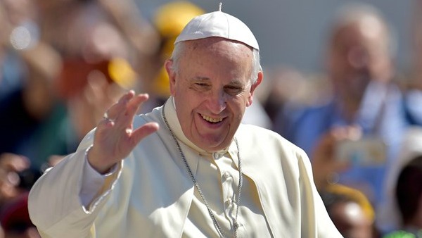 Papa Francesco: noi cristiani dovremmo essere sempre più vicini alle famiglie che la povertà mette alla prova