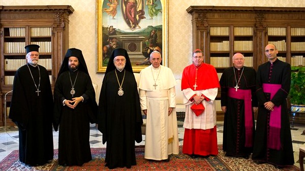 Papa a delegazione Patriarcato ecumenico: non smetto mai di pregare per l’unità