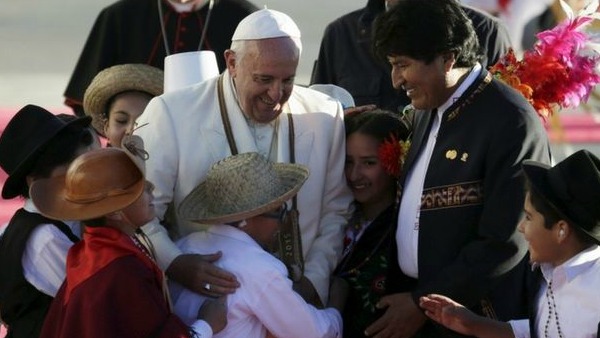 Il Papa in Bolivia: dialogo per evitare conflitti tra popoli fratelli