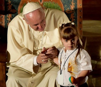 Papa Francesco in America Latina: gli abbracci calorosi e il grido degli esclusi