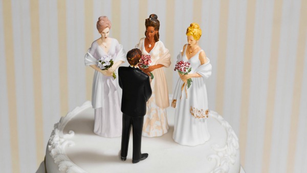 Dopo il matrimonio gay c'è già chi lancia il diritto alla poligamia